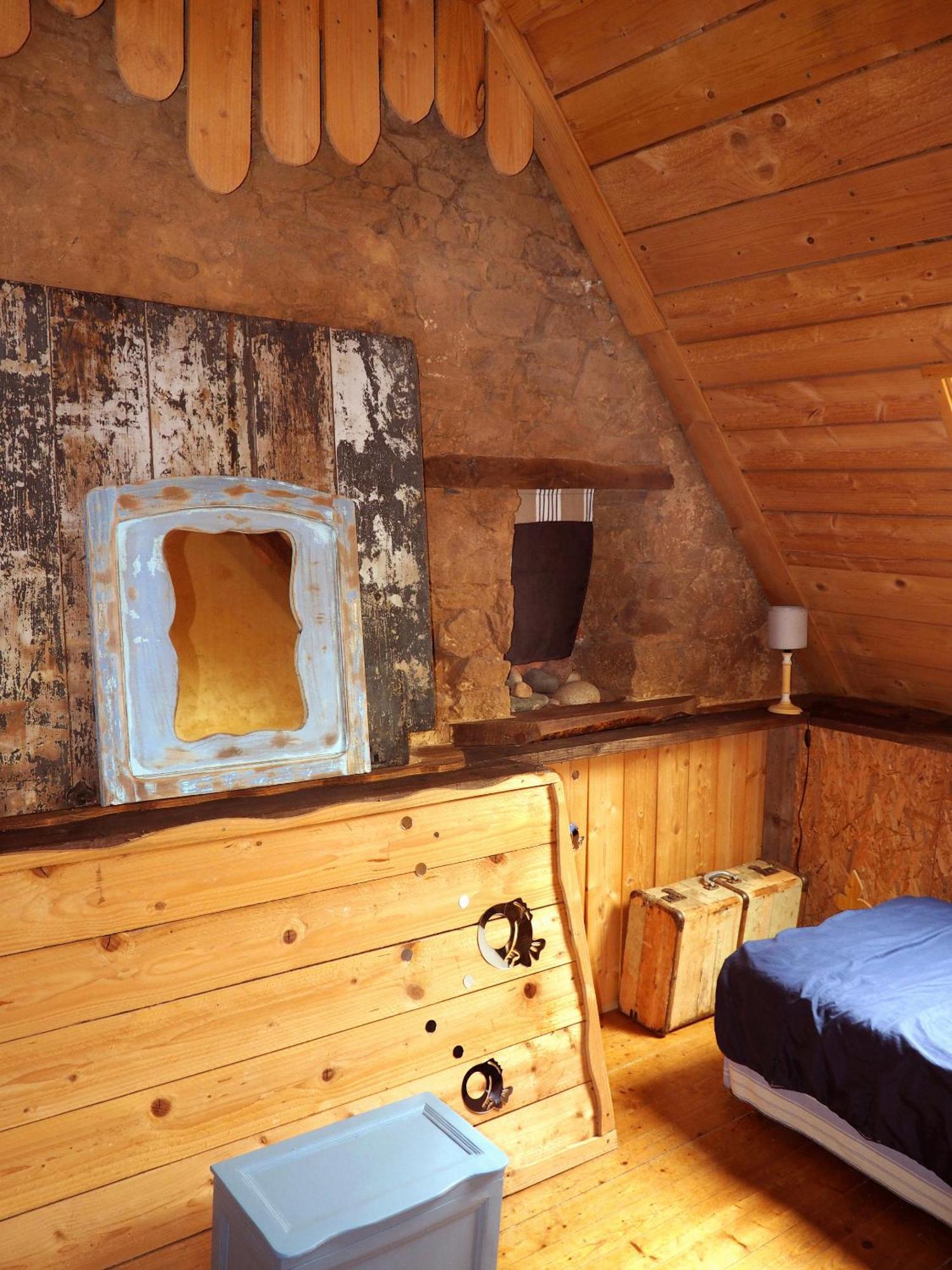 Bretagne Atypique, Dormir Dans Un Ancien Couvent Camlez Exterior photo