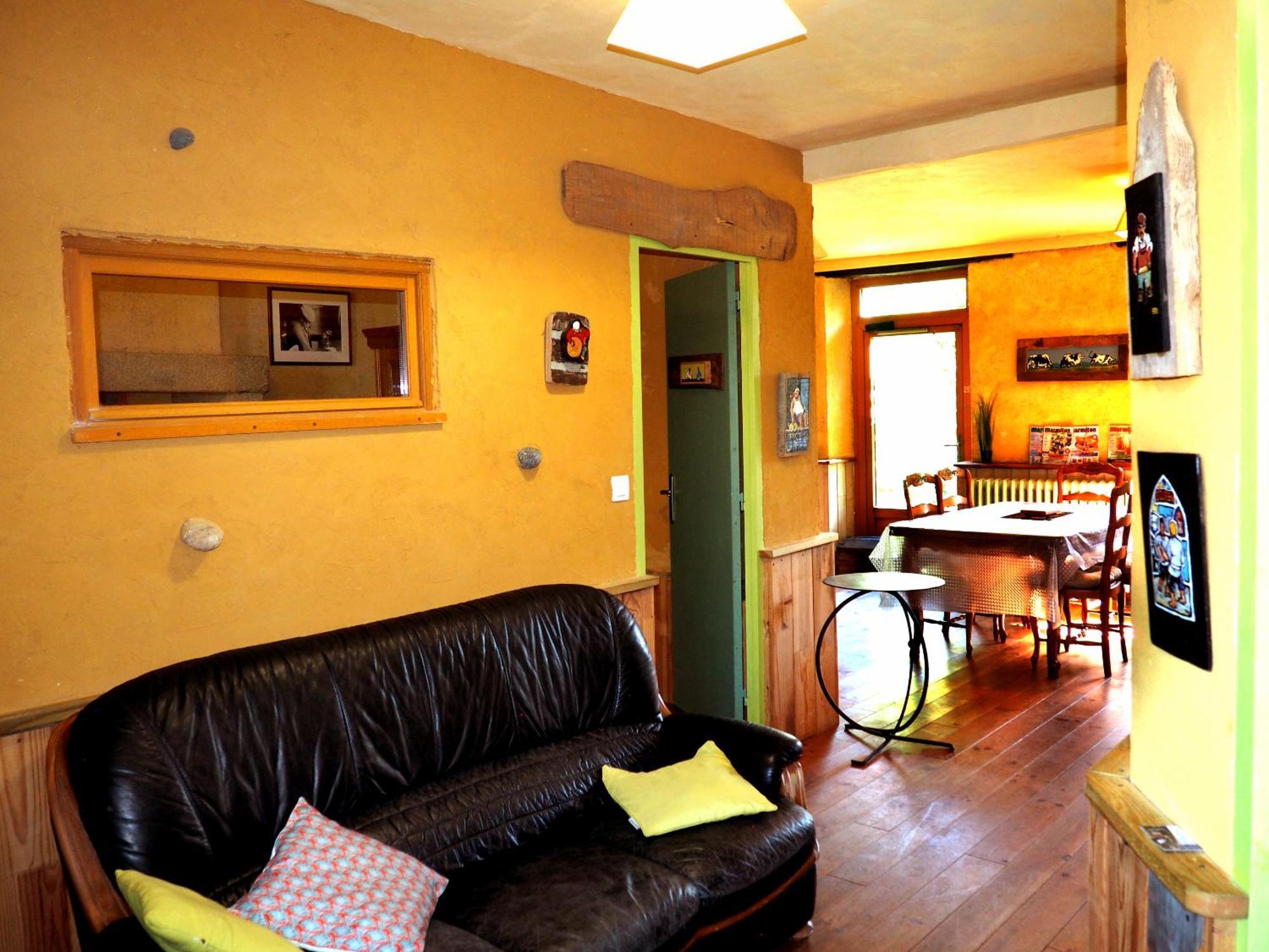 Bretagne Atypique, Dormir Dans Un Ancien Couvent Camlez Room photo
