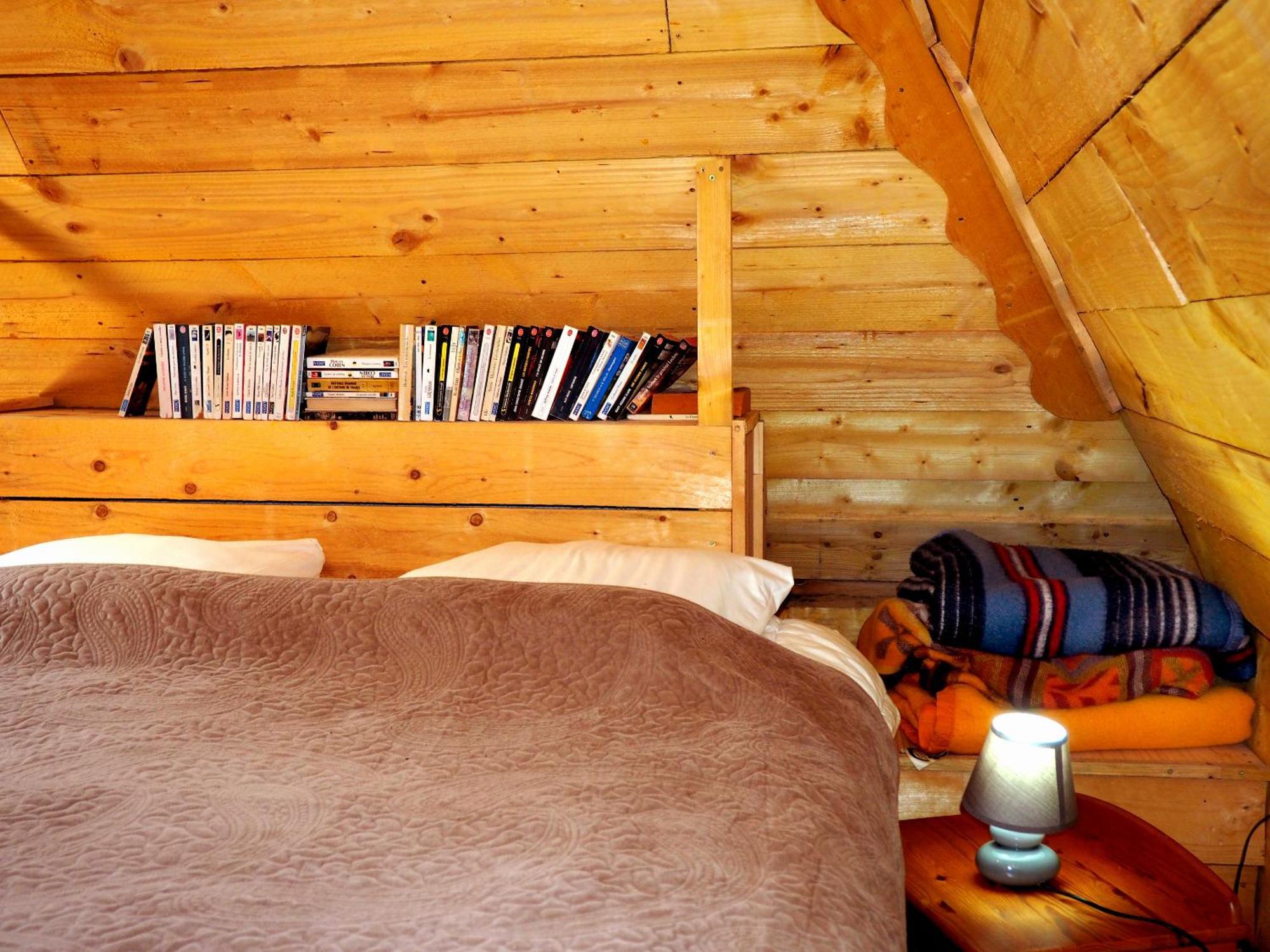 Bretagne Atypique, Dormir Dans Un Ancien Couvent Camlez Room photo
